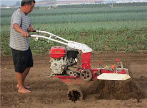開溝培土機(jī)器